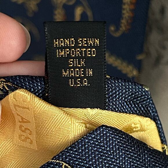 Robert talbott best of class navy blue gold grape vine men’s silk tie wine gift - Picture 14 of 15